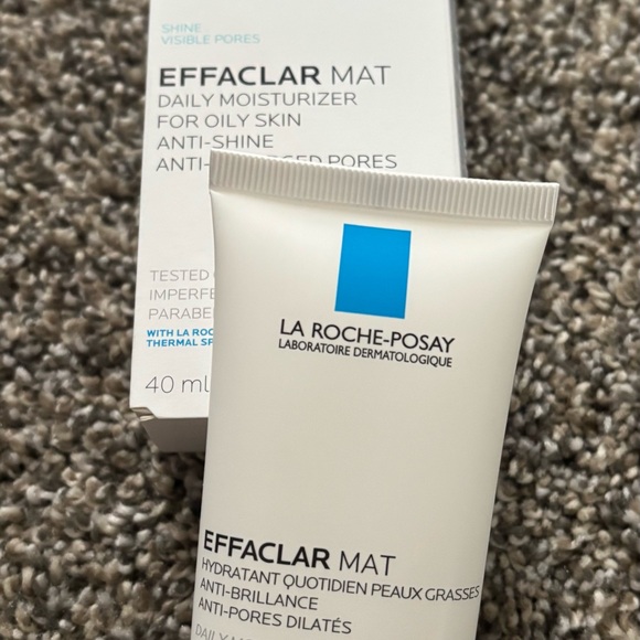 La Roche-Posay White Moisturizer for Oily Skin - Picture 2 of 2